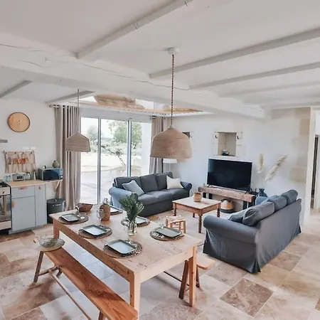 Holiday home Le Clos De L'olivier Grezac